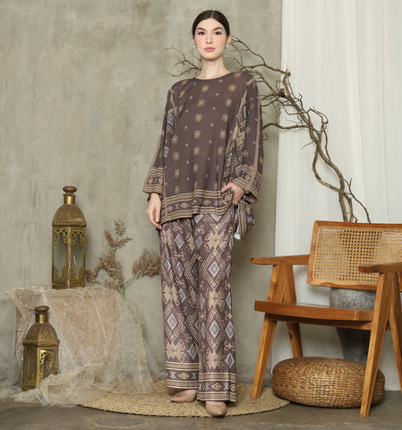 Dark Brown Sumba R-neck Pant Set