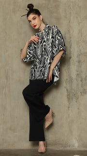 BLACK IKAT OVERSIZED TOP WITH DETAIL STICHED